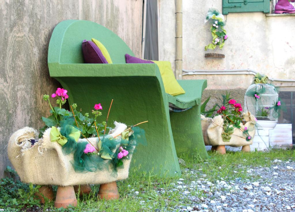 Отель La Mia Casa Di Campagna Rovieto Экстерьер фото