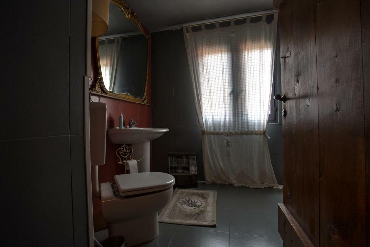 Отель La Mia Casa Di Campagna Rovieto Экстерьер фото