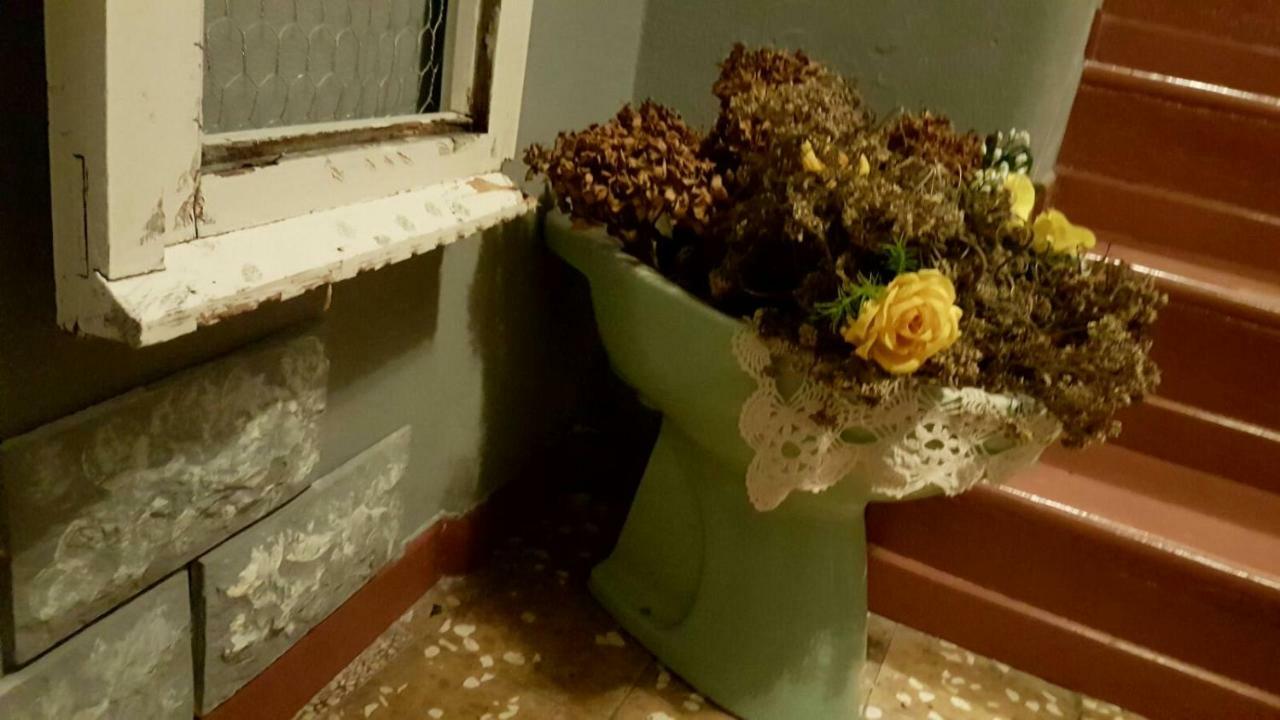 Отель La Mia Casa Di Campagna Rovieto Экстерьер фото